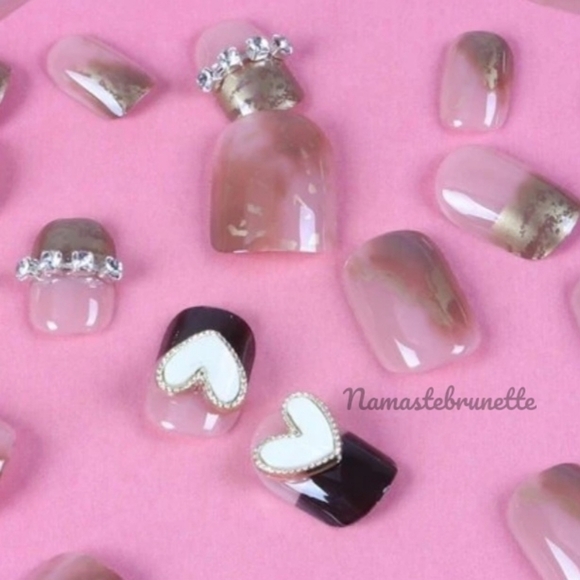 2/$16 Heart Rhinestone Press On Nails - Picture 6 of 16